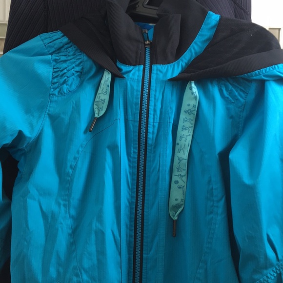 Lululemon jacket - Picture 2 of 7